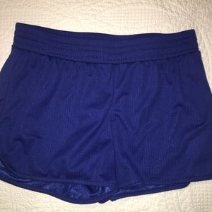 Active wear shorts
